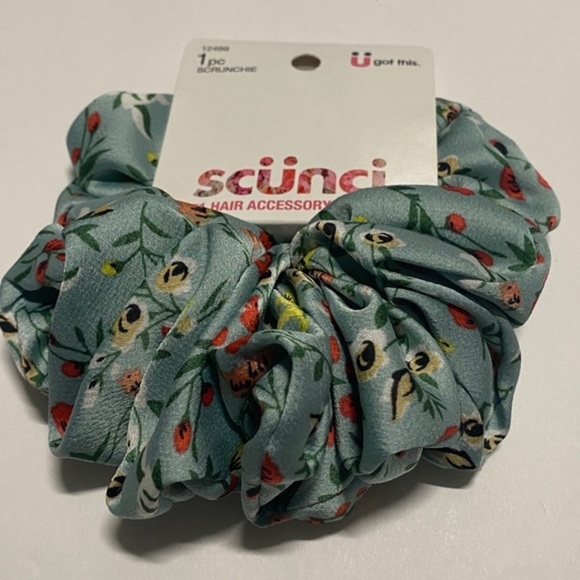Scunci 1pc Scrunchie U Got This 12499 Floral Multicolor - Picture 2 of 9